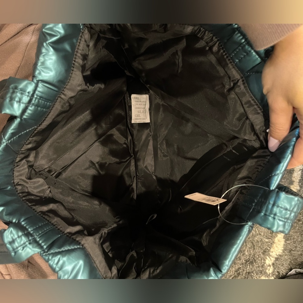 VS‎ bubble tote NWT View 4